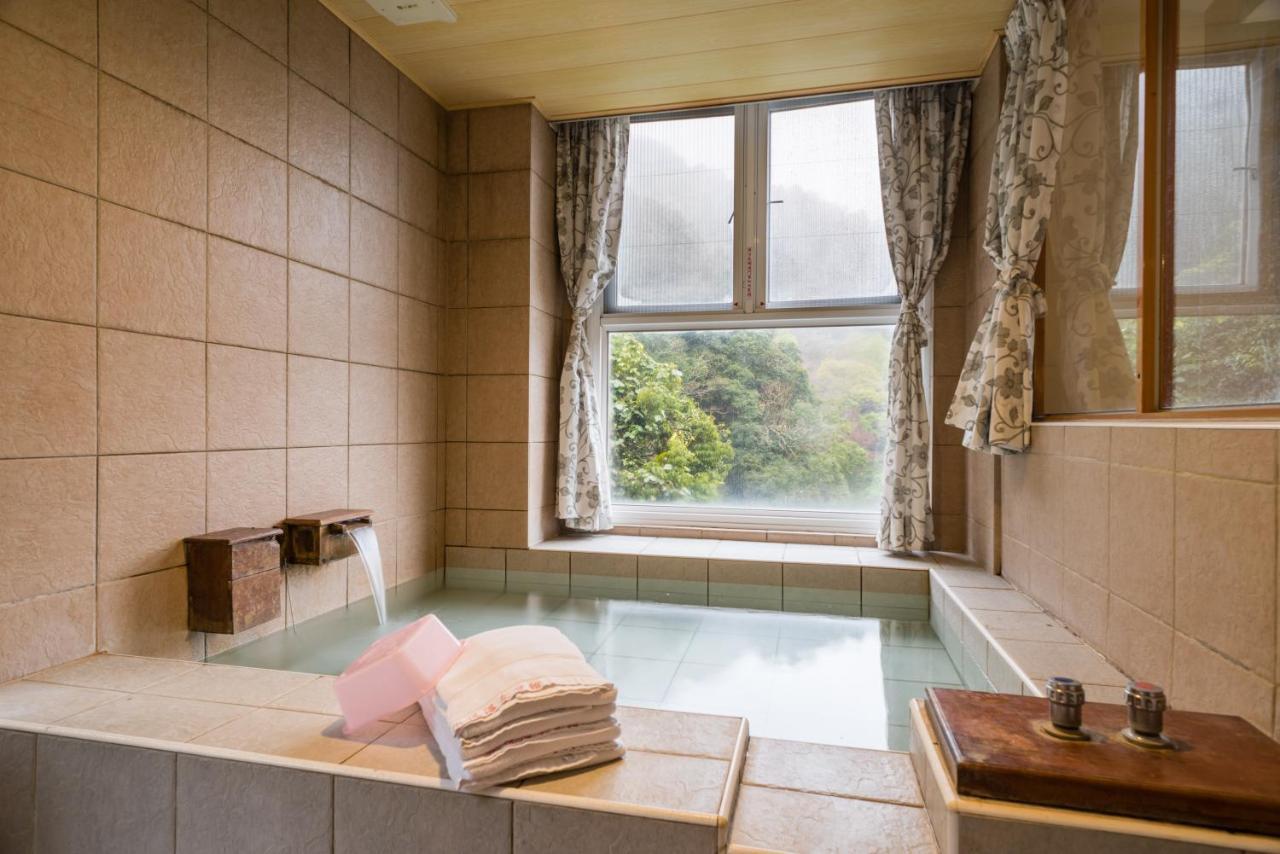 Crystal Hotel 仁愛郷 エクステリア 写真