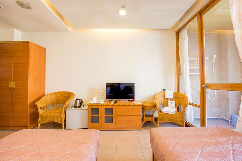 Crystal Hotel 仁愛郷 エクステリア 写真