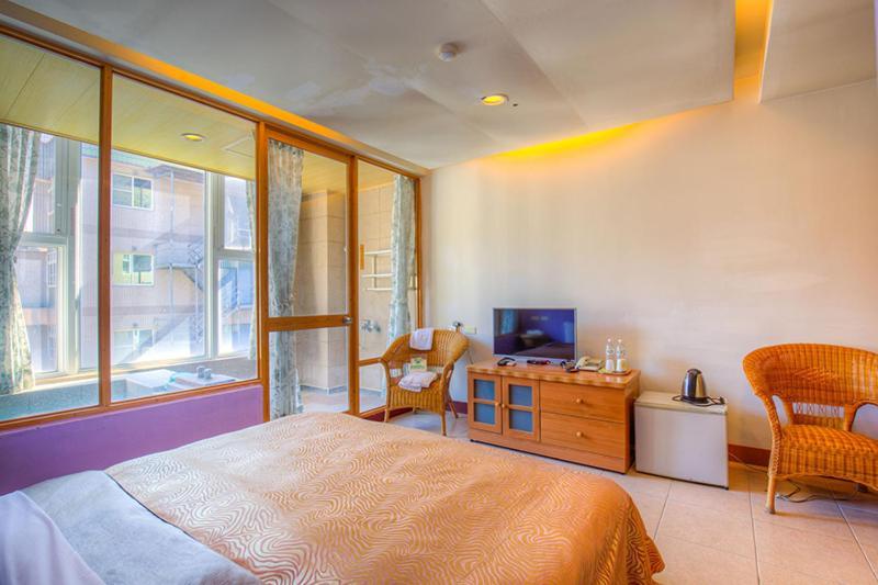 Crystal Hotel 仁愛郷 エクステリア 写真
